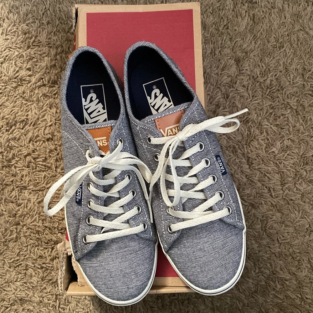 Brand New Womens Vans Ferris